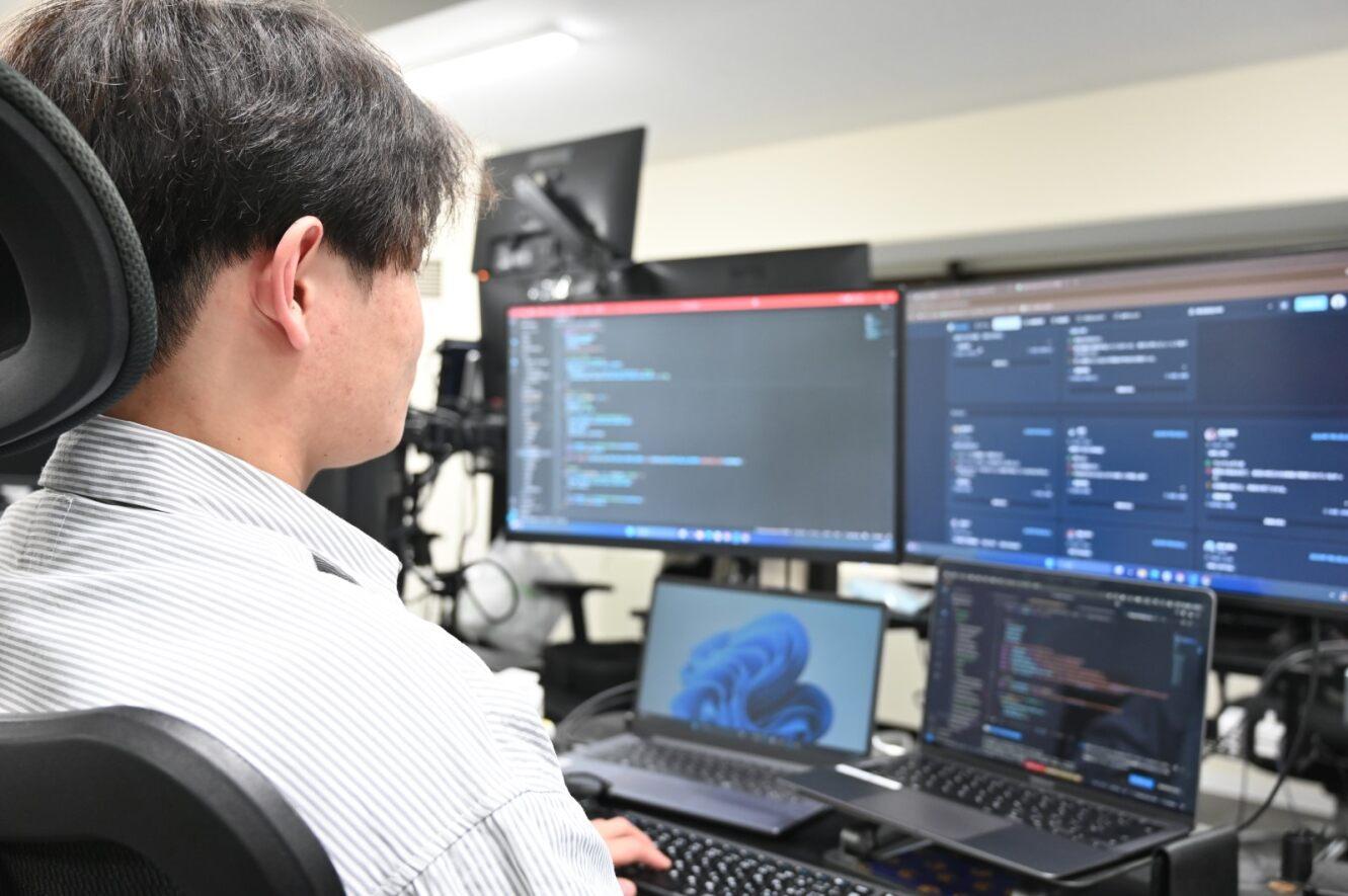 UHD会社紹介動画